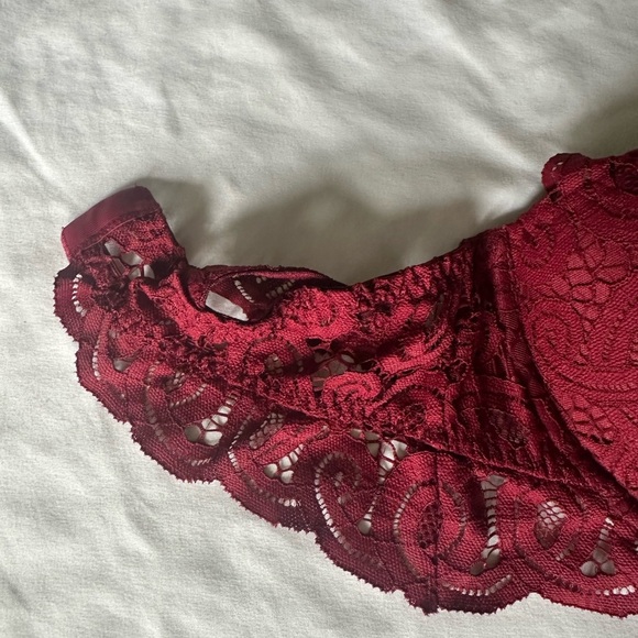 PINK Victoria's Secret Lace Bralette in Deep Red push up with underwire Large - Picture 7 of 7